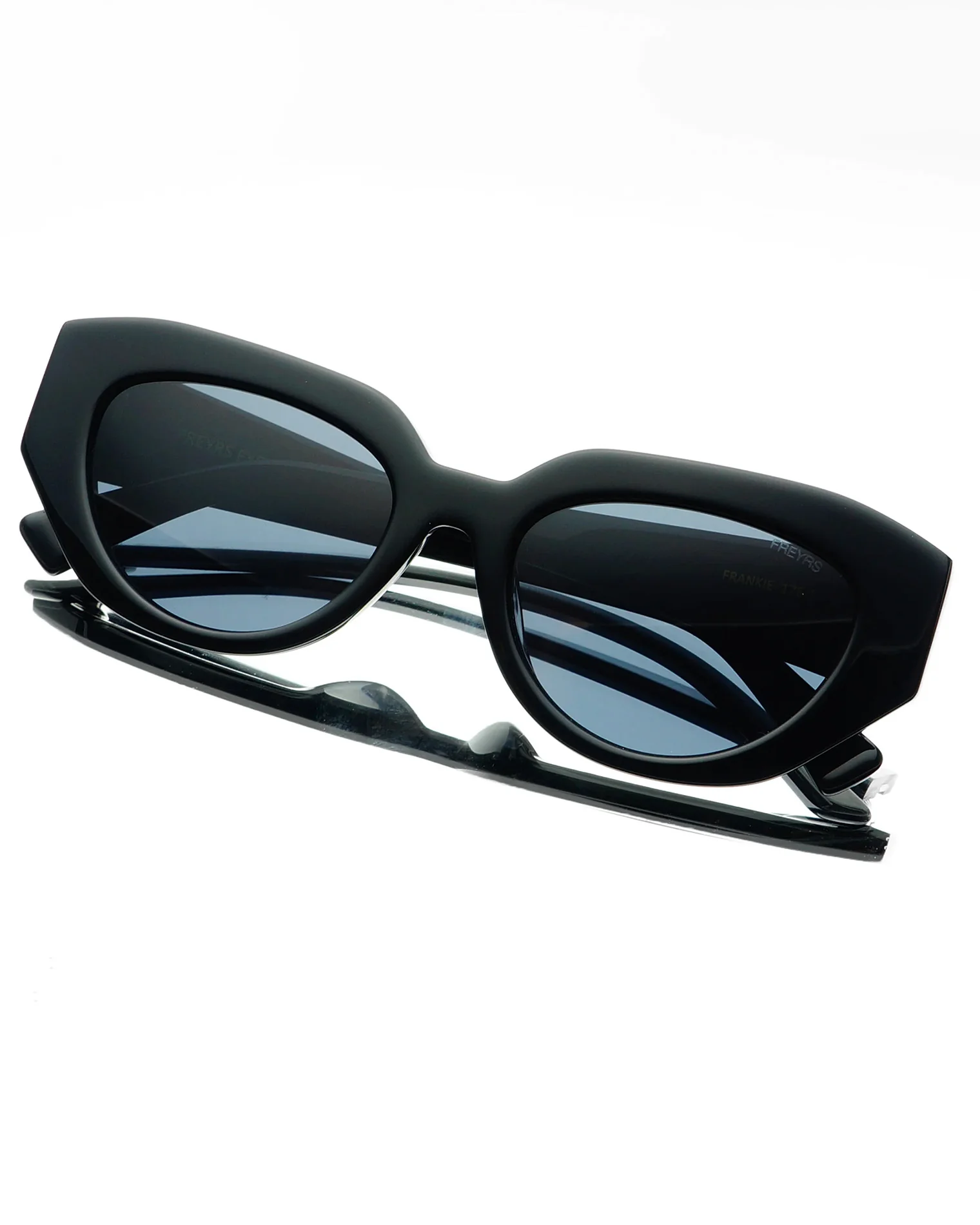Freyrs Frankie Sunglasses - Black - Image 4